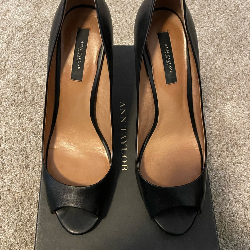 Ann Taylor Classic Black Peep Toe Heels, size 9.5